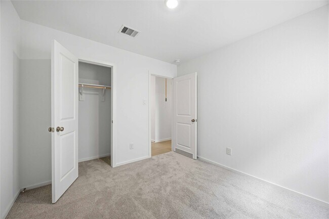 Photo - 16842 Spotted Oak Dr