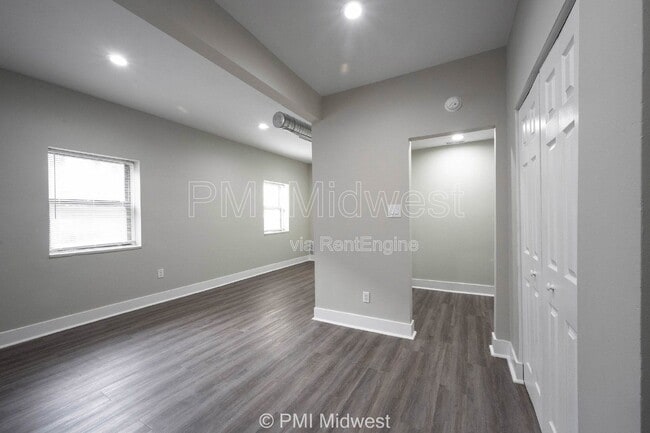 Photo - 2060 N Delaware St Unit Apt 3