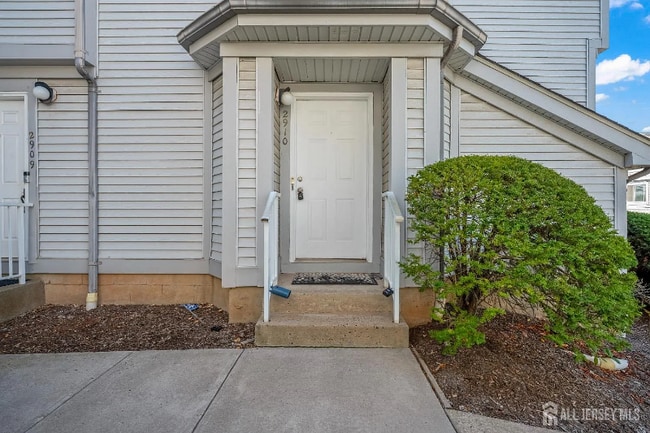 Photo - 2910 Jesse Way