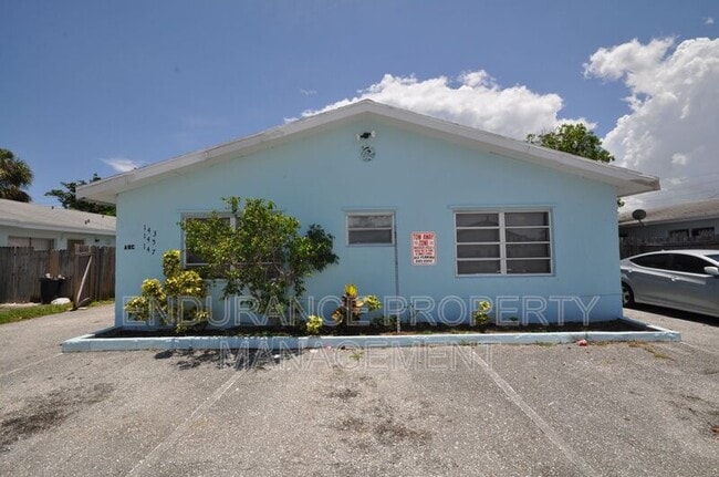 Building Photo - 139 W 28th St Unit Front  C