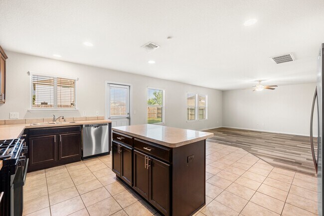 Photo - 15406 Grand Sage Dr