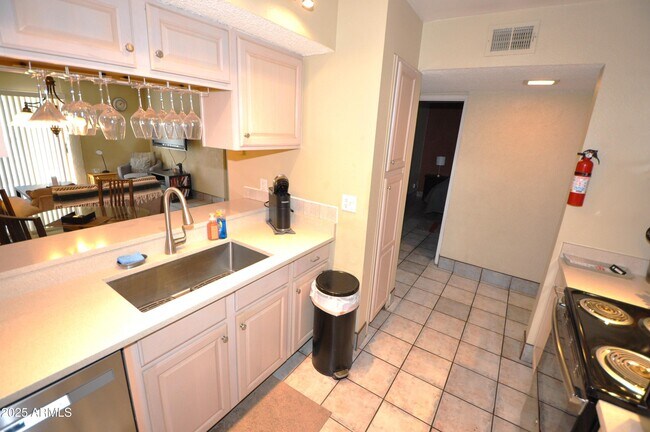 Photo - 3313 N 68th St Apartamento Unidad 227
