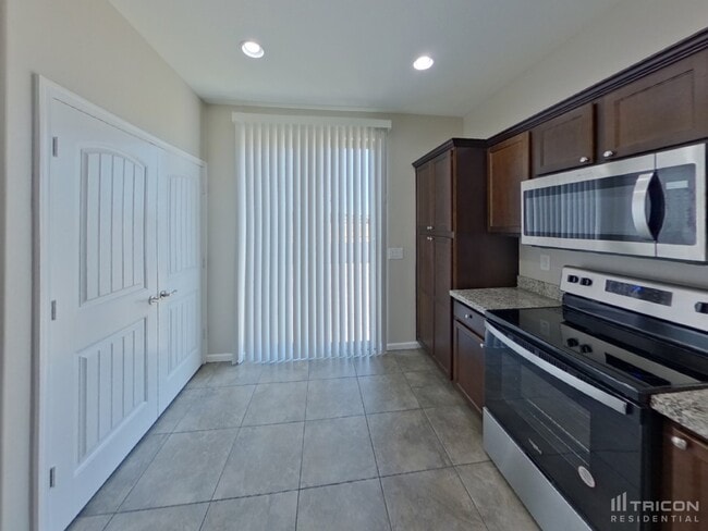 Photo - 10336 W Devonshire Ave