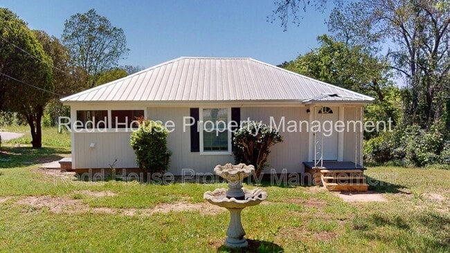 Building Photo - 103 Watkins St