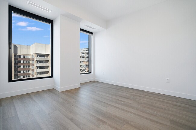 Photo - 1245 Rue Sherbrooke O Unit 1105