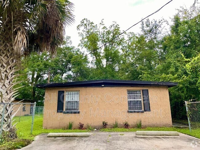 Building Photo - 3254 Phyllis St Rental