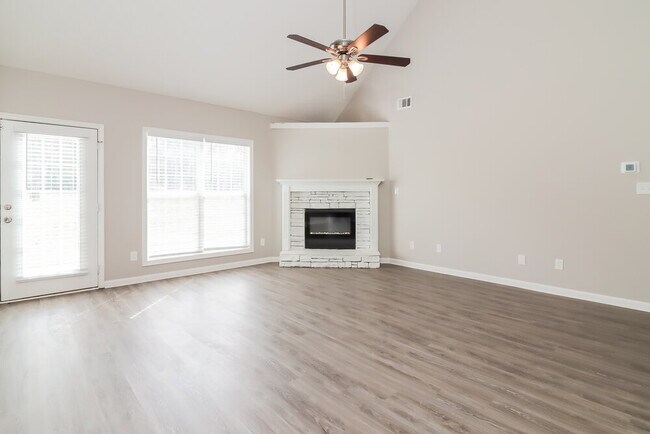 Photo - 121 High Meadows Trail