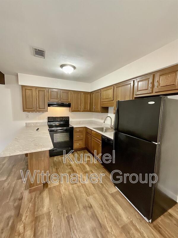 Photo - 122 Sugar Pine Ln