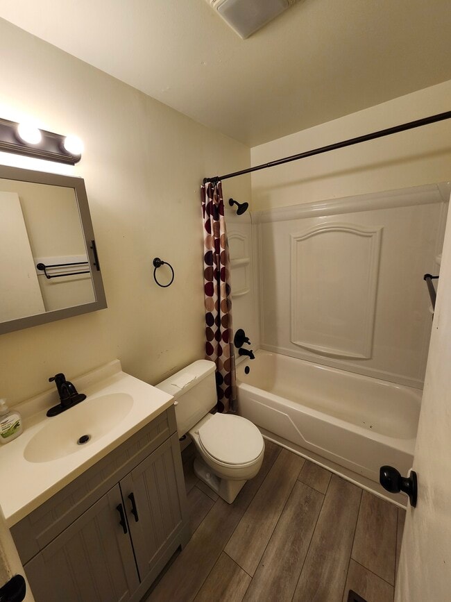 Photo - 119 Tall Timber Ct