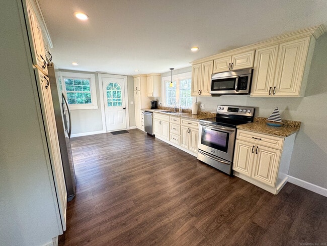 Photo - 66 Nehantic Dr