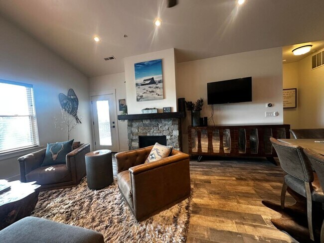 Photo - 6207 Davos Ln