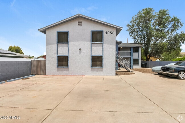 Building Photo - 1050 W University Dr Unit 202 Rental