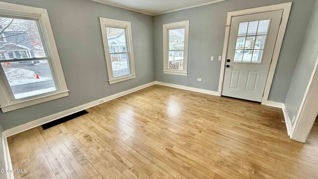 Photo - 173 Bay St Unit 2