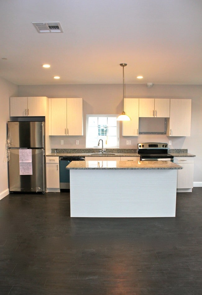 Cocina - Waltham Landing