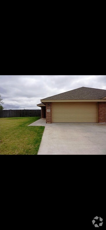 Building Photo - 4004 Carrera Ln Rental