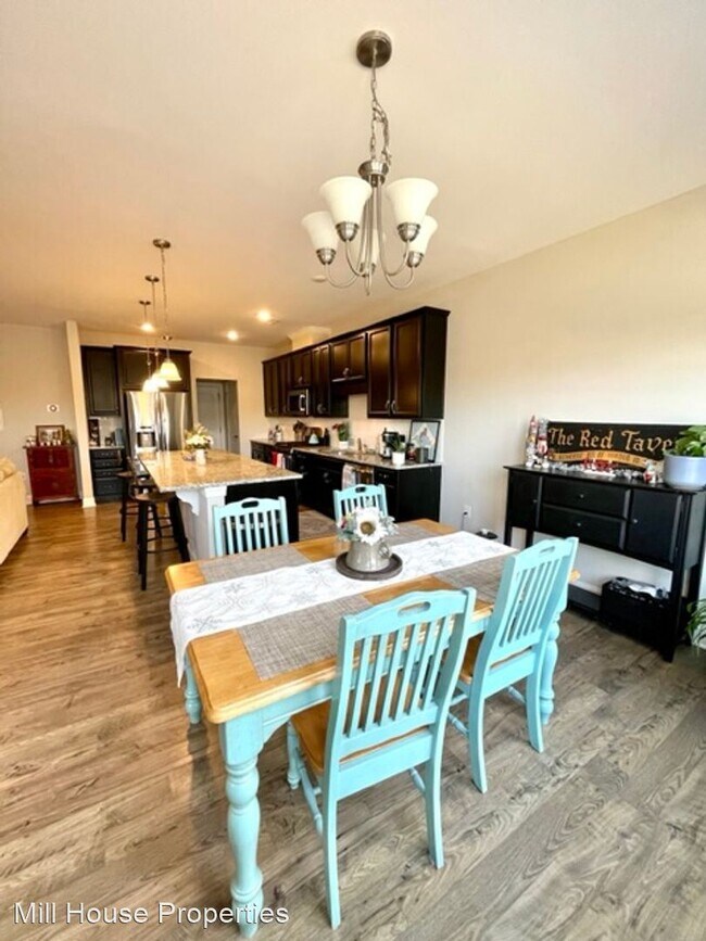 Photo - 3 br, 2.5 bath House - 339 Acorn Hollow Pl...