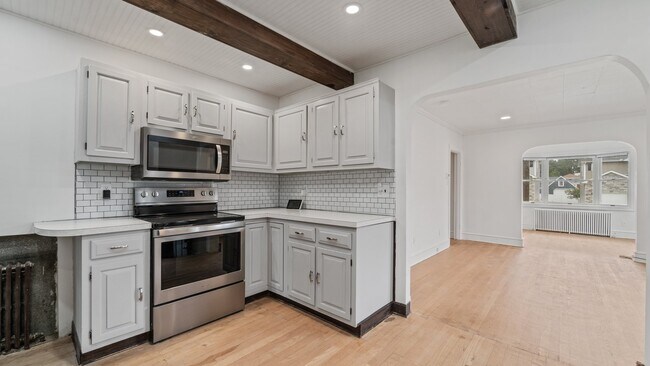 Photo - 16 Boxwood Rd