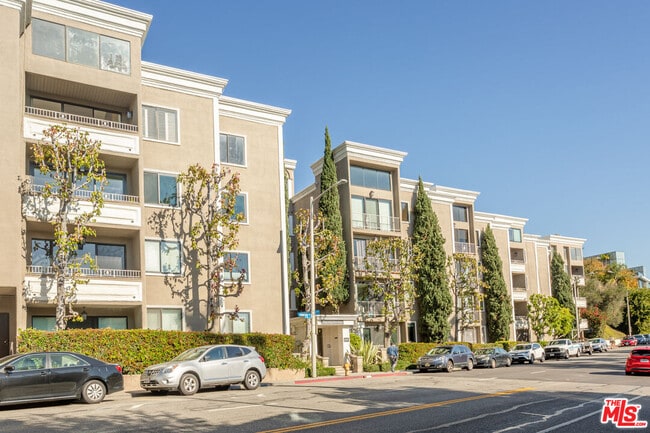 Photo - 8455 Fountain Ave Unit 411