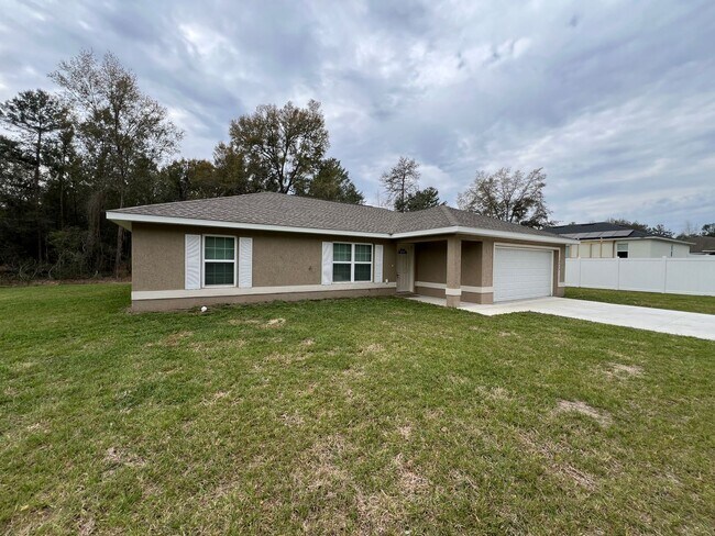 Photo - Available NOW! Beautiful 3 BD/2BA Home in ...