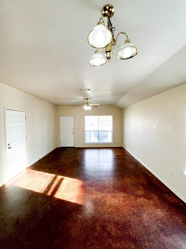 Photo - 1913 Charleston Ct Unit A