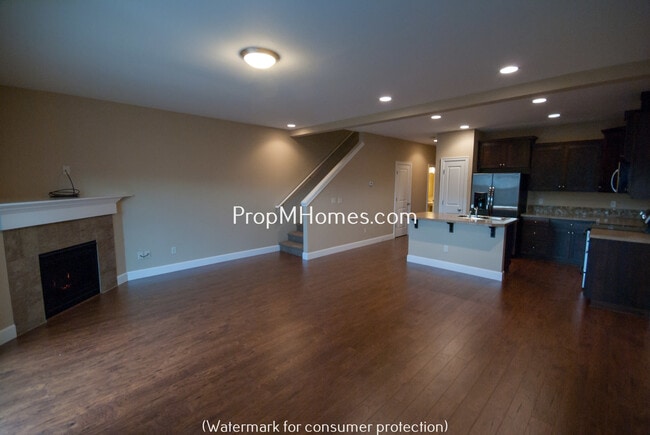 Photo - Beautiful Damascus Three Bedroom Townhouse in Wind Swept Waters!