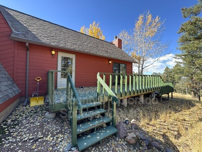 Photo - 684 Southpark Rd