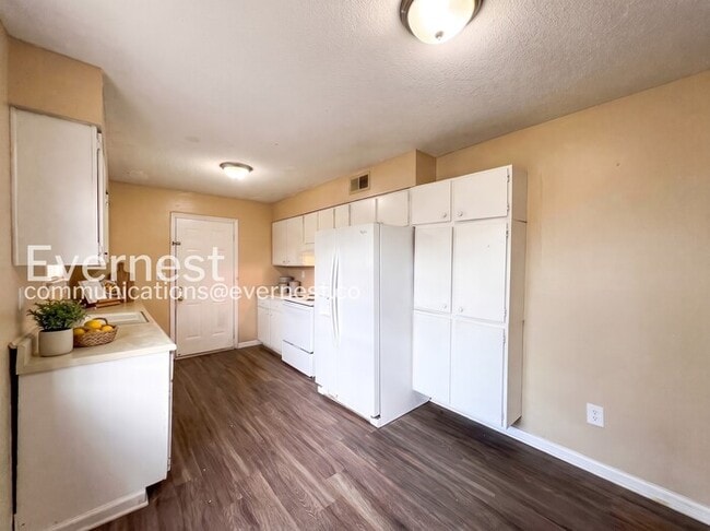 3669 Hillbrook Rd