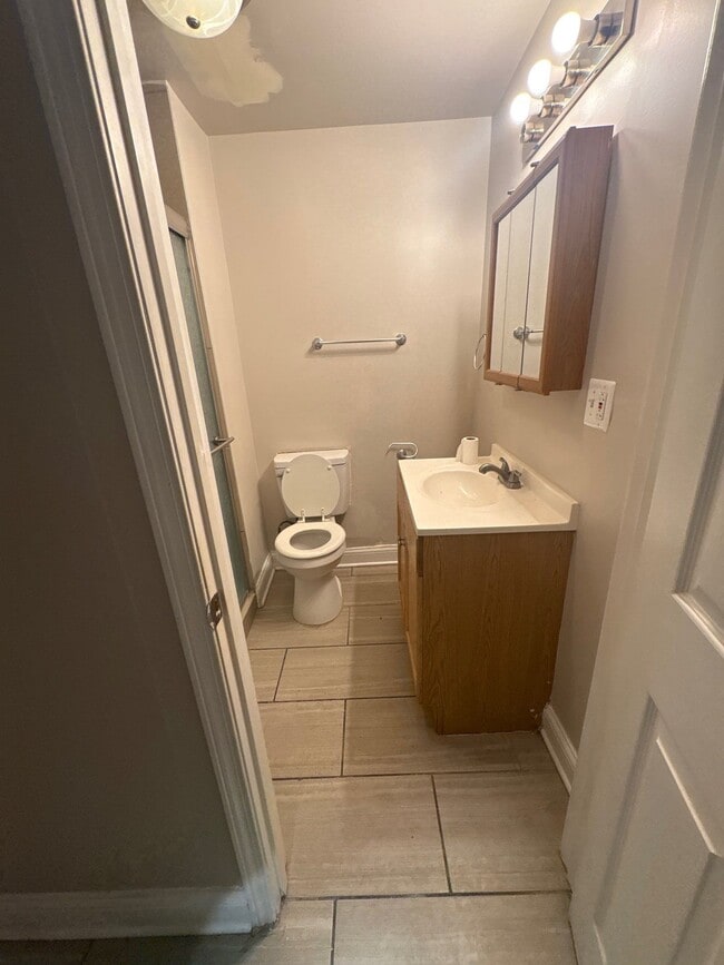 Photo - 7444 S Langley Ave