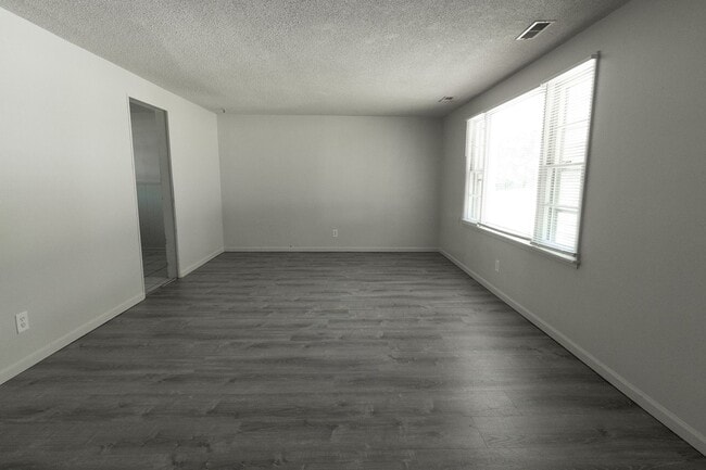 Photo - Central Columbia 3 Bed & 1 Bath House