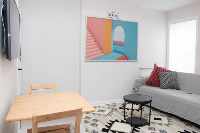 716 Hancock St Unit SI ID1379072P