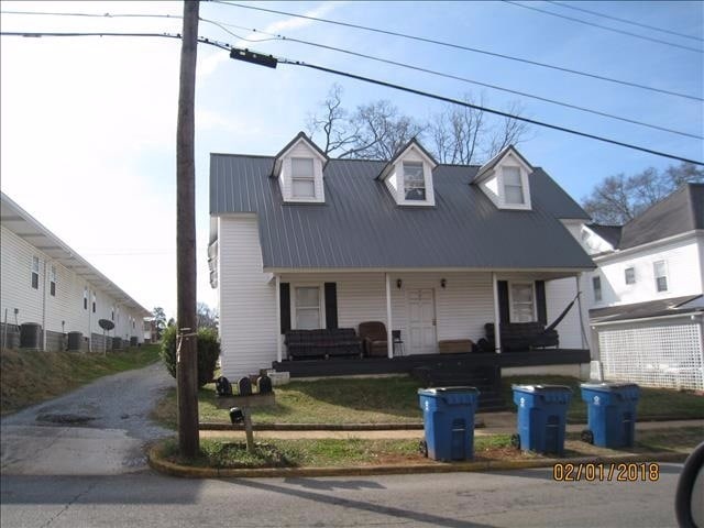 Building Photo - College- 204 Unit #1 Rental