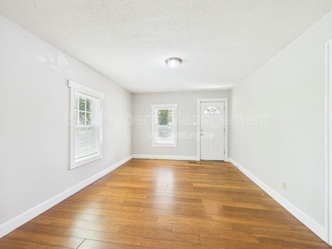 Photo - 1875 S Coy St