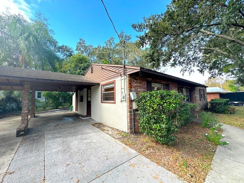 Photo - 1502 West Country Club Drive