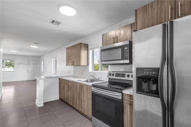 Photo - 2132 NW 47th St