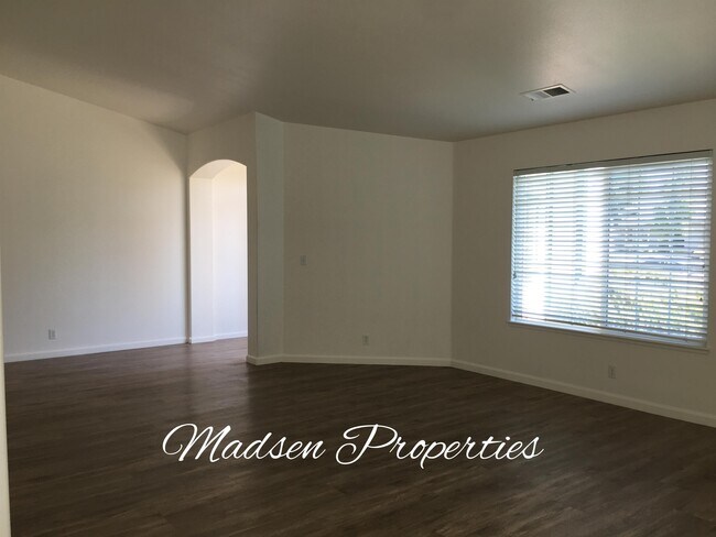 Photo - 3019 Coach Lite Dr