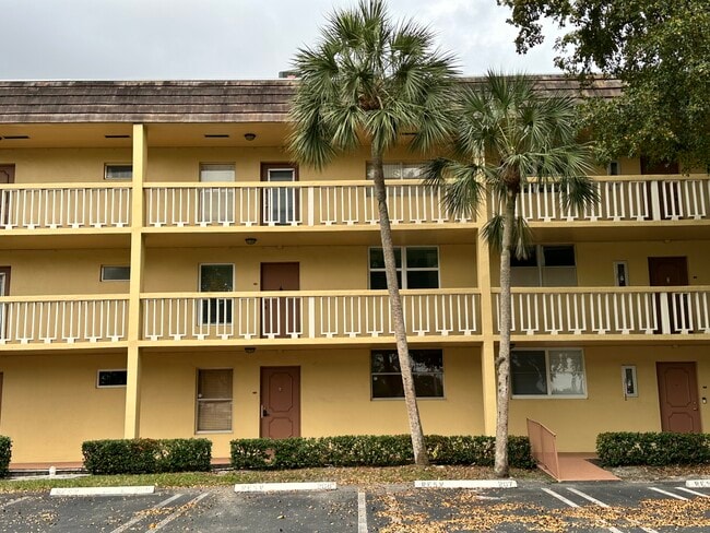 Photo - 6020 NW 64th Ave Unit Apt 207