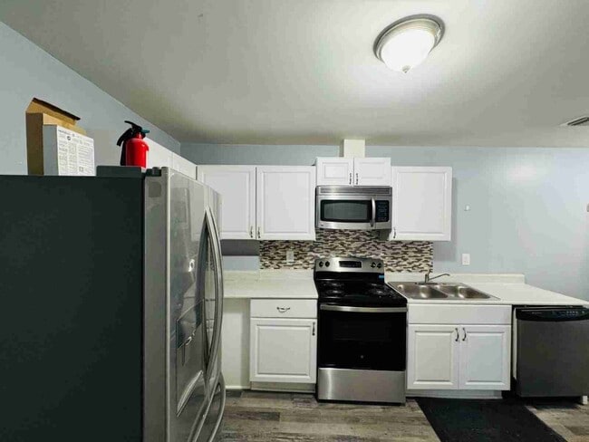 Photo - 4155 Lake Mist Dr NW