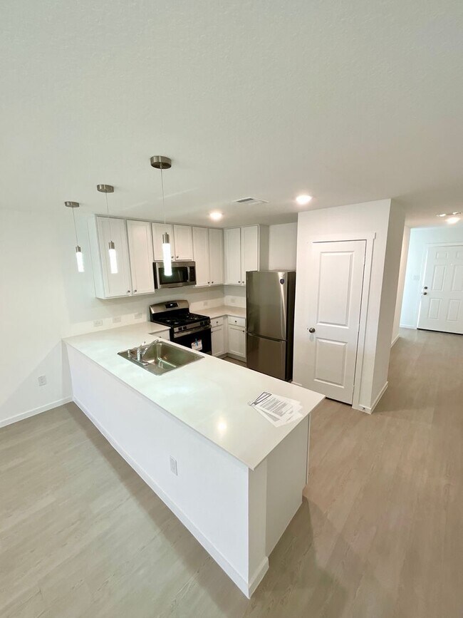 Photo - *MOVE IN SPECIAL* FIRST TIME RENTAL 3 Bedroom / 2 Bath Home w/ 2 Car Garage!