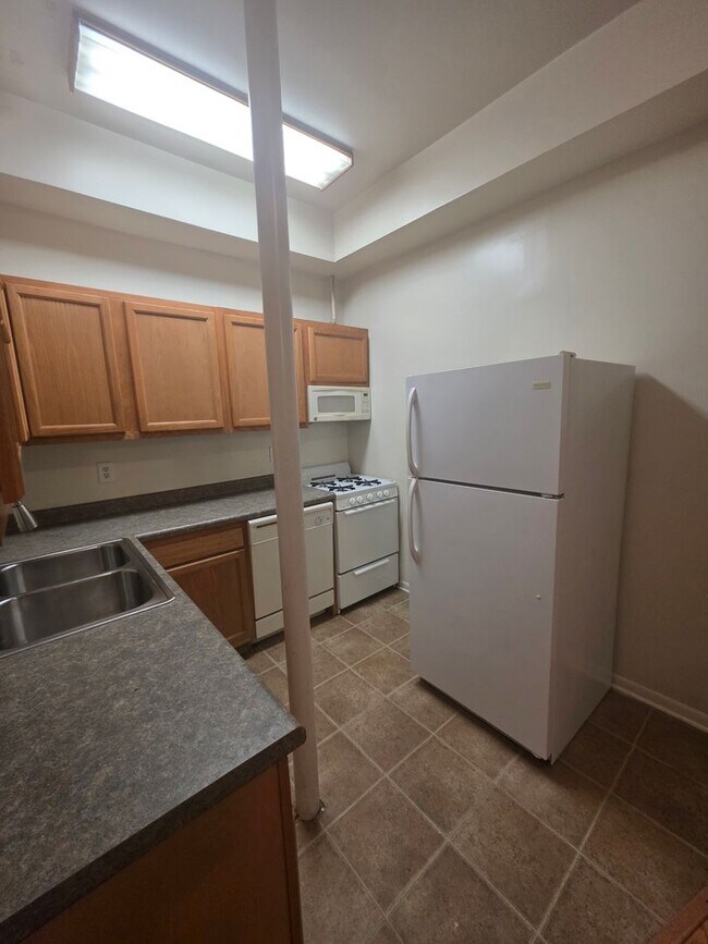 563 S 26th Ave Apartments