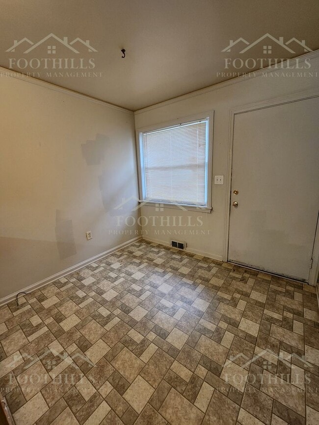 Photo - 2712 Cedar Ln