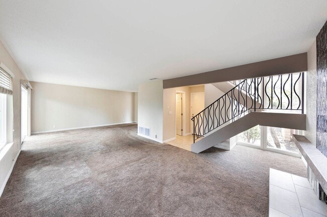 Photo - Fully renovated 2 bedroom 2 car garage Townhome