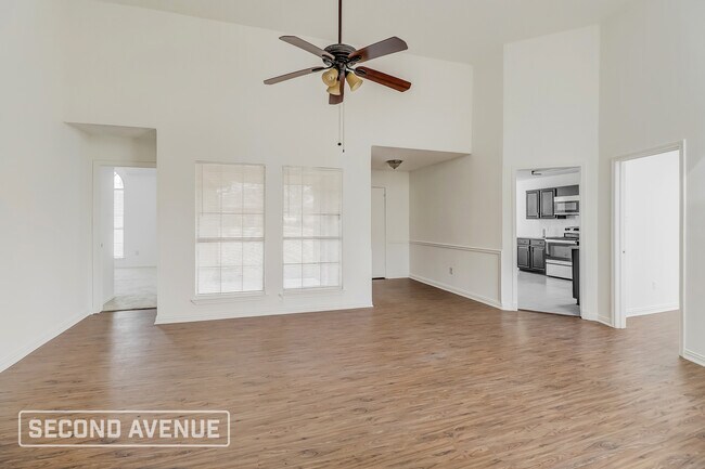 Photo - 8802 Briarwood Dr