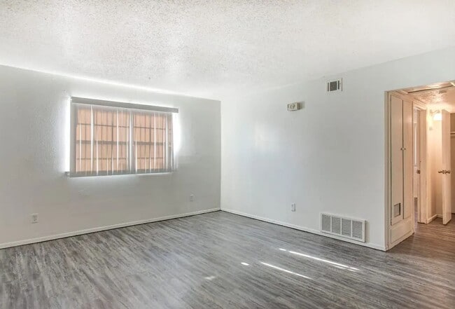 Chalet Apartments