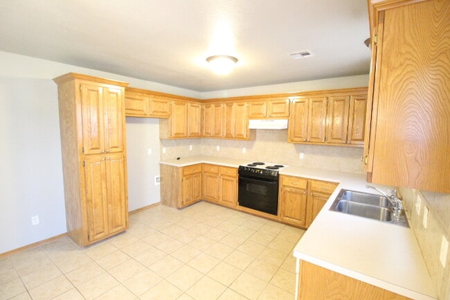 Photo - 620 Eastview Dr Casa