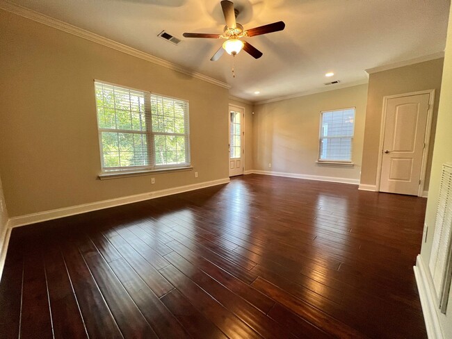 Photo - 3 Bed, 2.5 Bath Townhome 1 Mile from Downtown Franklin