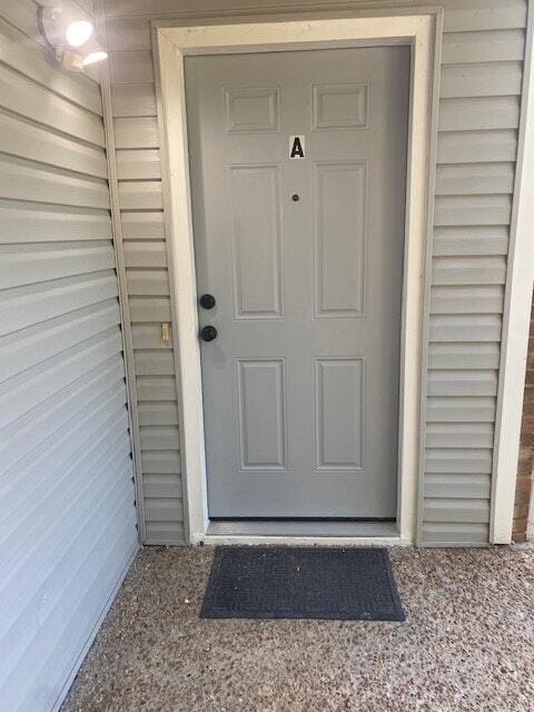 Photo - 653 Chicopee Ct