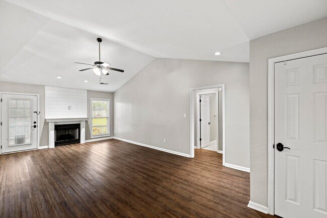 Photo - Swansboro Home for Rent!