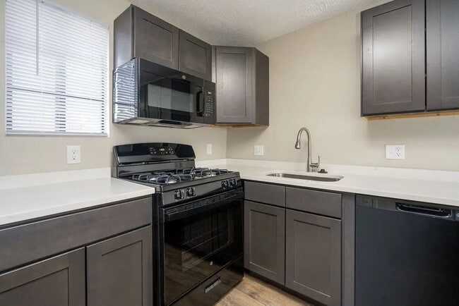 Photo - Wellington Hill