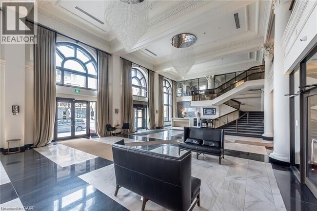 Photo - 112 King St E Unit 204