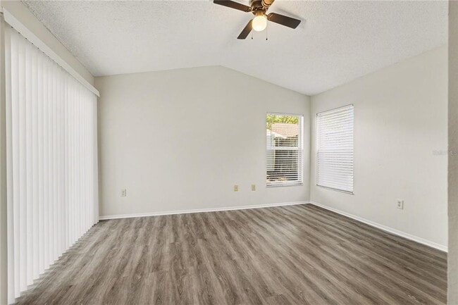 Photo - 13618 Laraway Dr